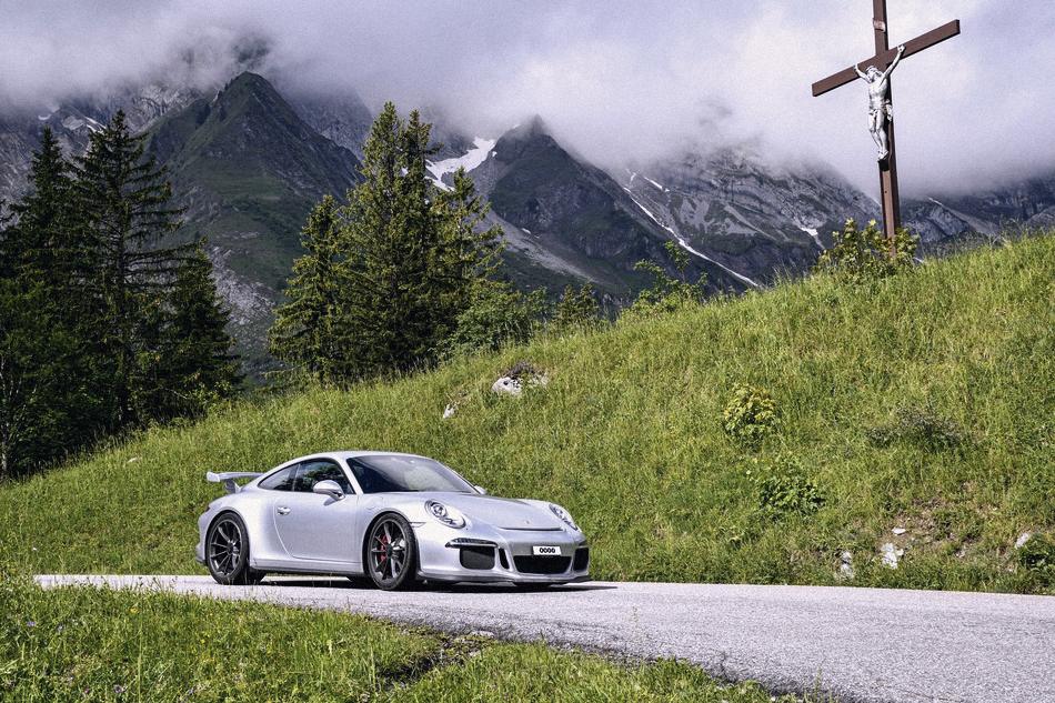 Sur les routes des Alpes