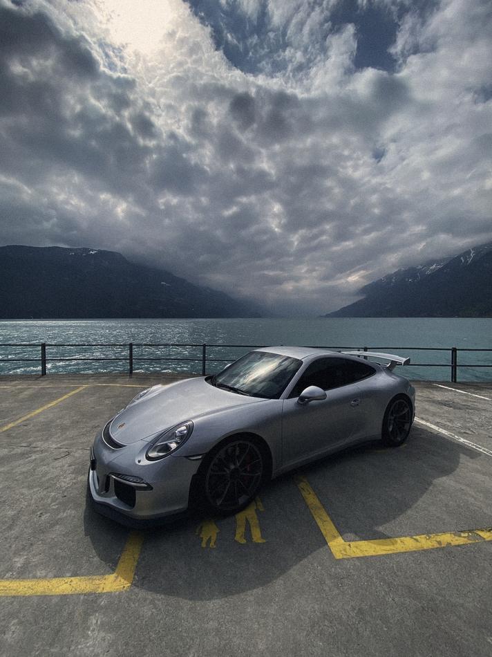 Sur les routes des Alpes
